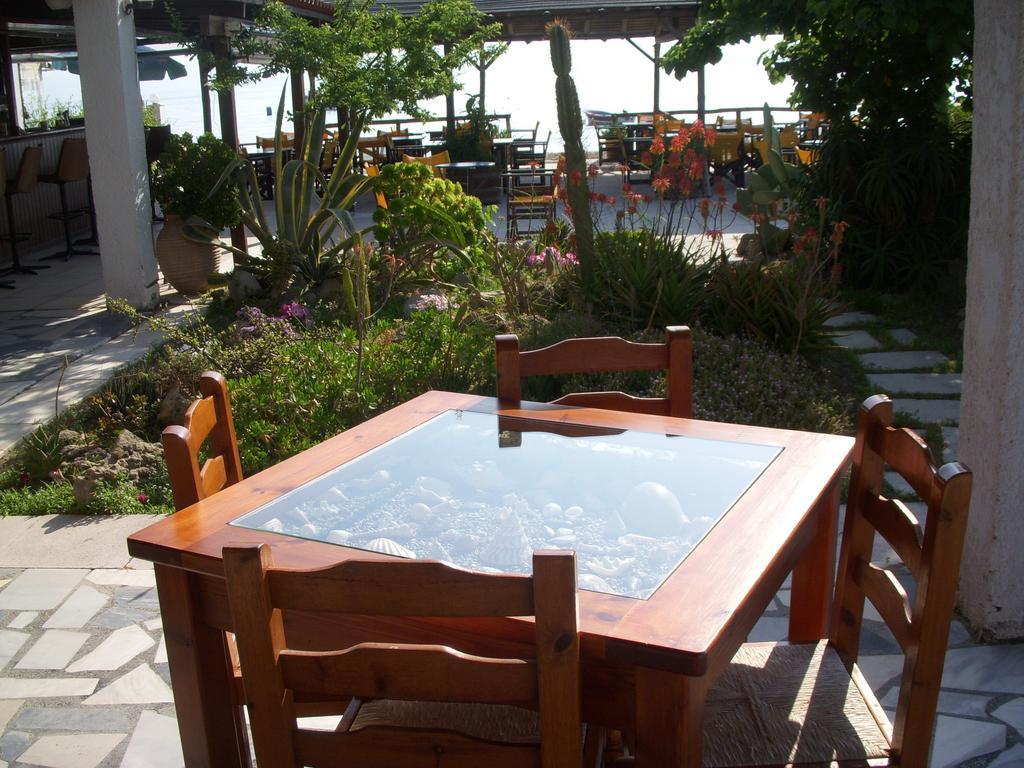 Likourgos Beach Kavos Exterior photo